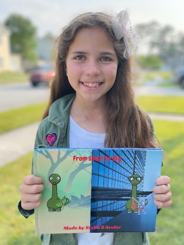 Photo of Stella Avelar