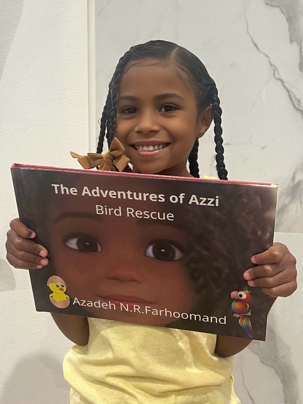 Photo of Azadeh Farhoomand