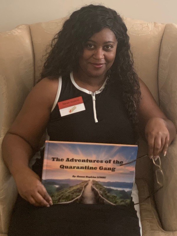 Photo of Renee Hopkins