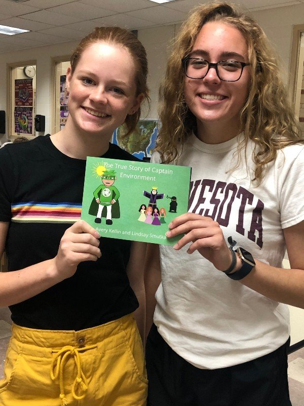 Photo of Avery Kellin And Lindsay Smutka