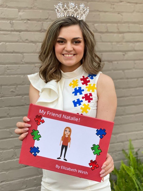 Photo of Elizabeth Wirth