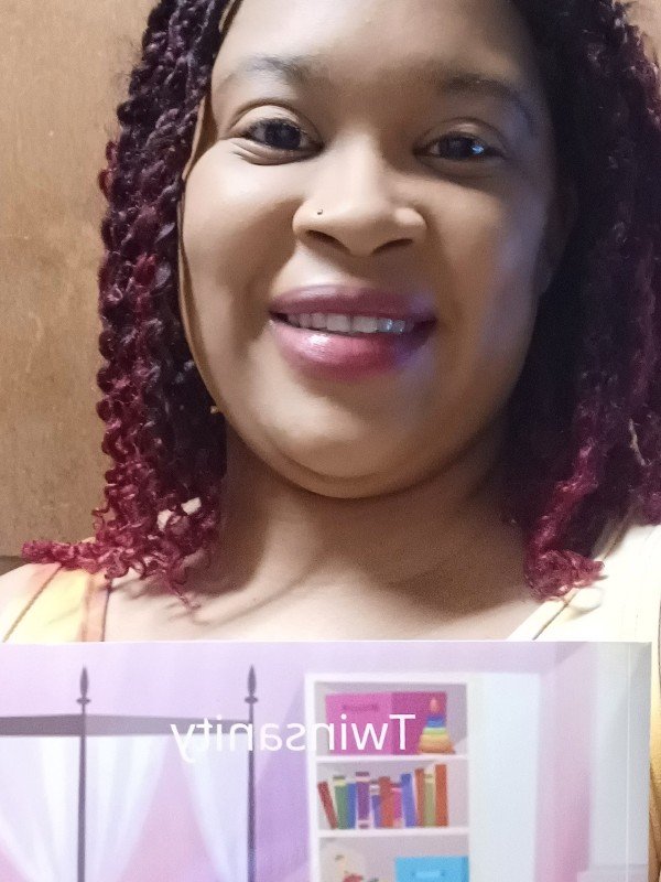 Photo of Paula Thomas