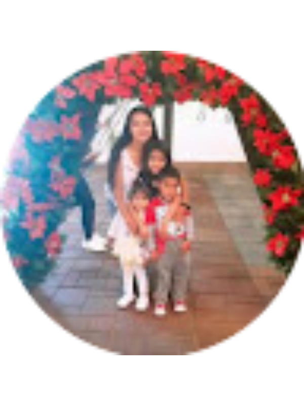 Photo of Gloria Simba&ntilde;a