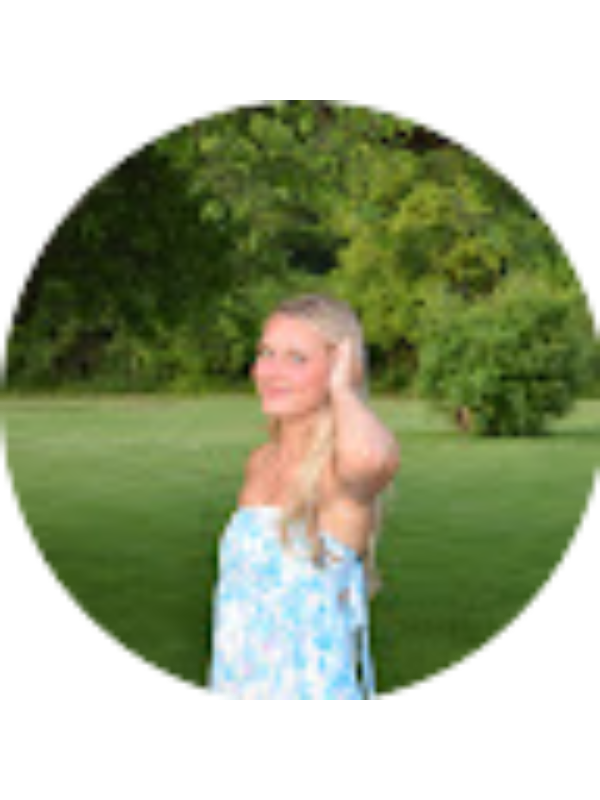 Photo of Olivia Spooner