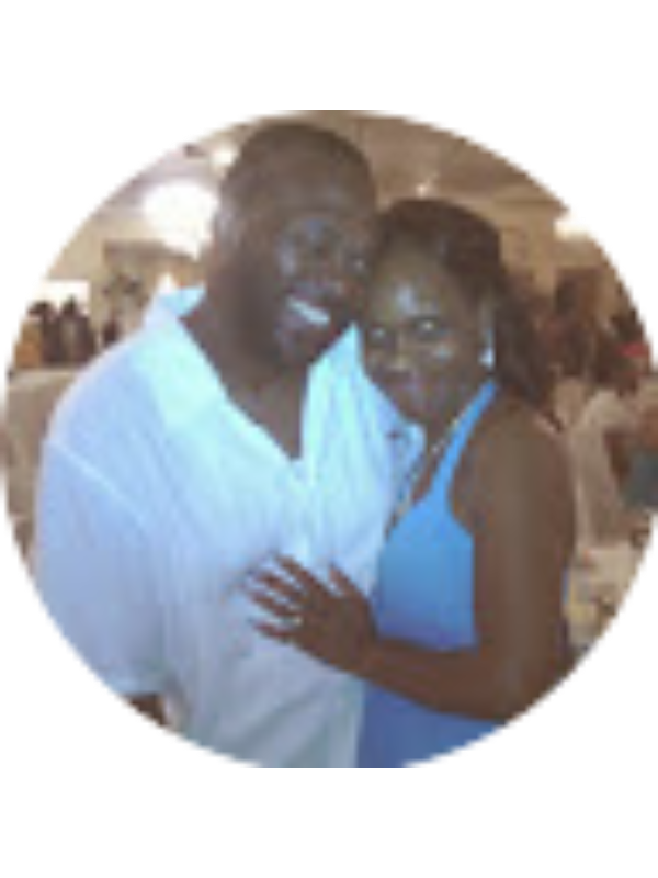 Photo of Tess Holley