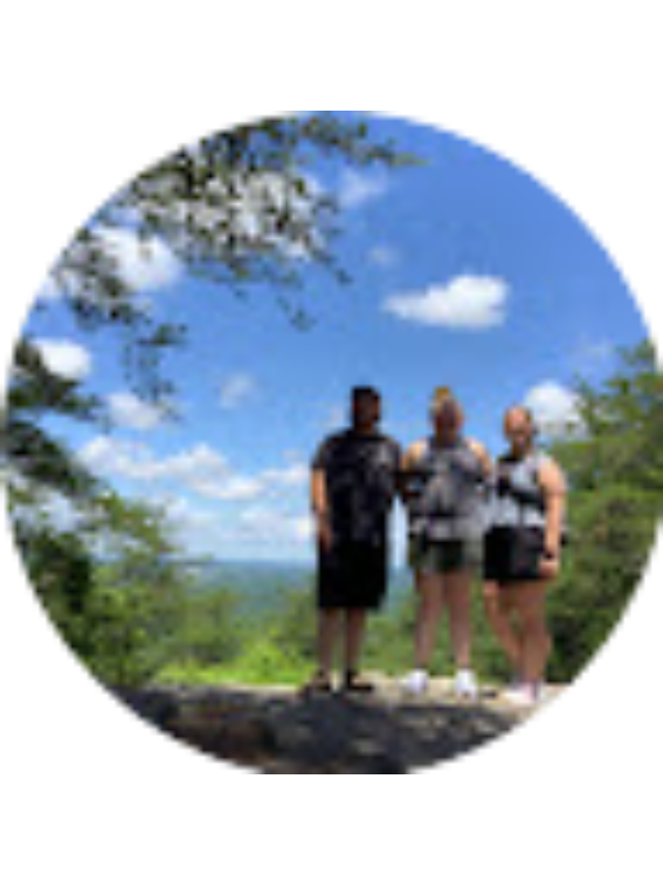 Photo of Anna Klopfenstein