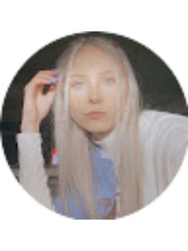 Photo of Allison Kelly