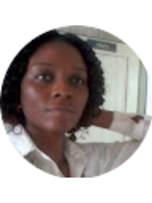 Photo of Isabelle Oum