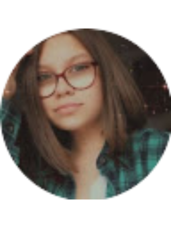 Photo of Alexandra Zelenka