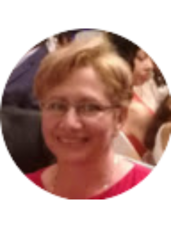 Photo of Dina Hernández