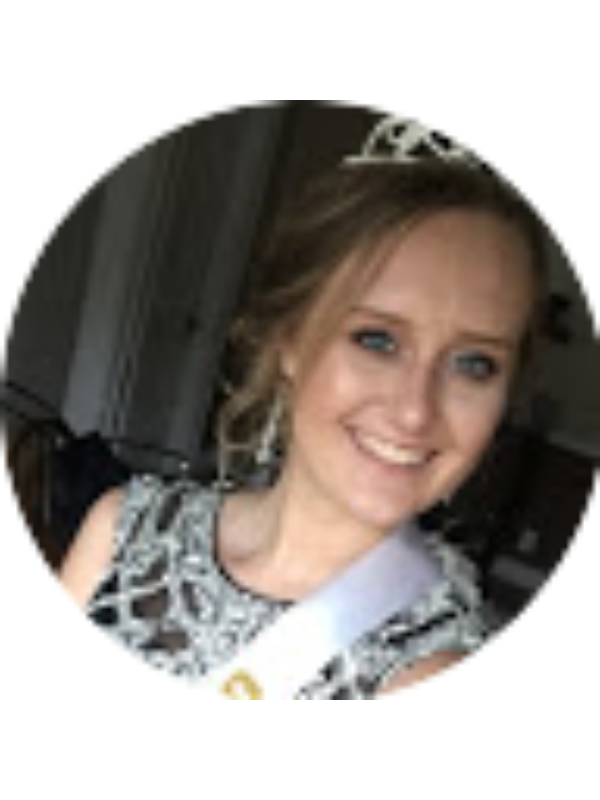 Photo of Ali Goldensoph