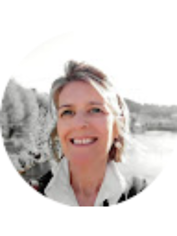 Photo of Adelaide Oliveira