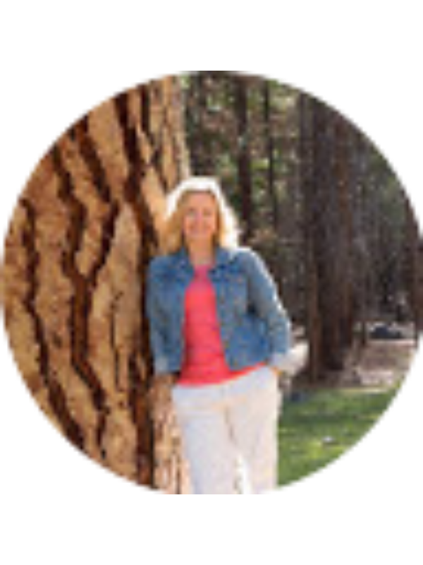 Photo of Jennifer Boelter