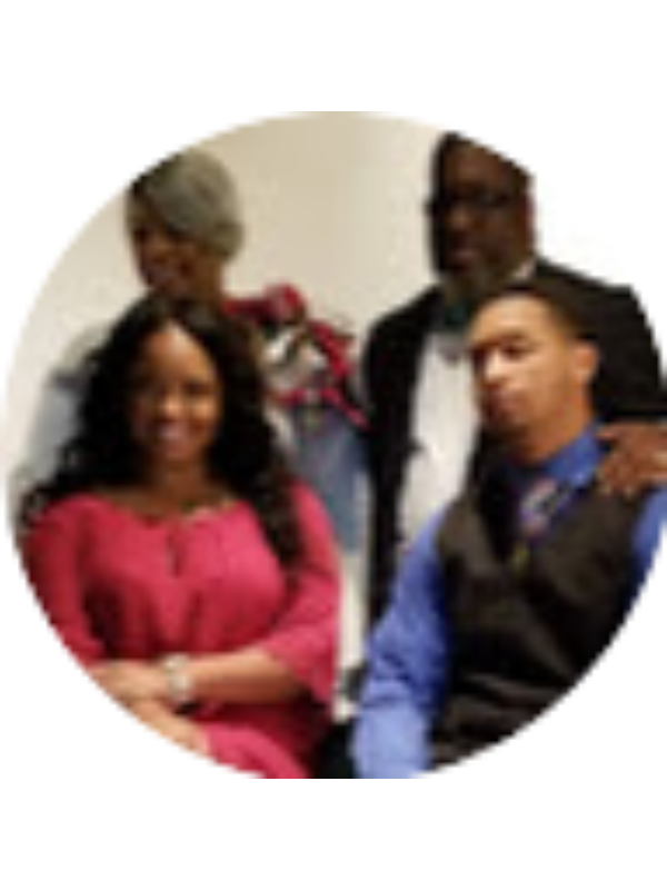 Photo of Lauren Brooks