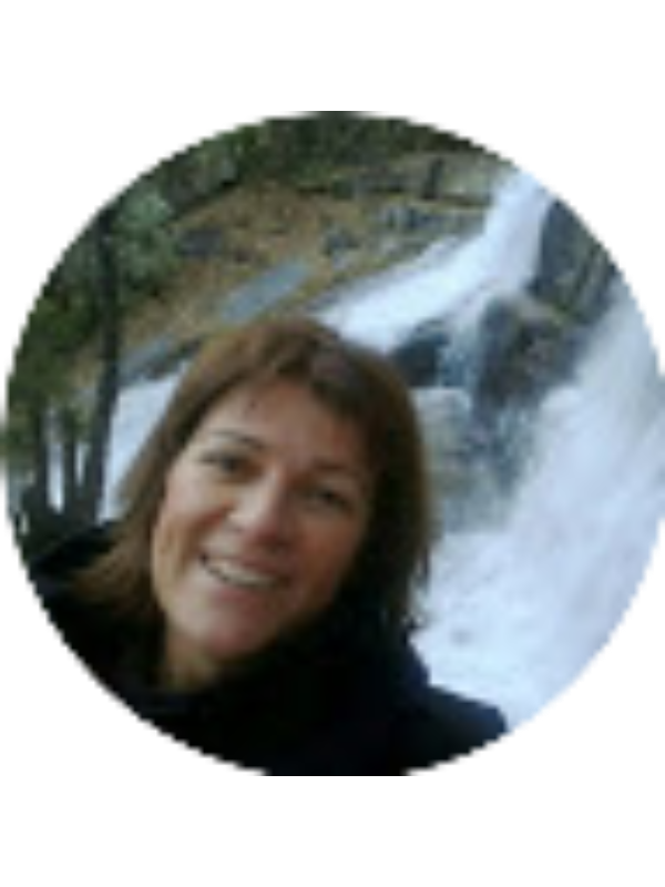 Photo of Nancy Alizoti