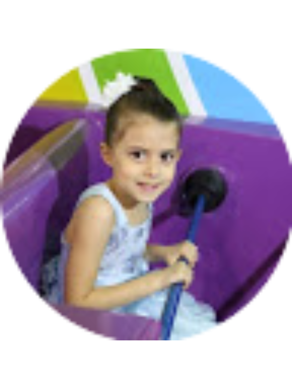 Photo of NATALIA MENEZES