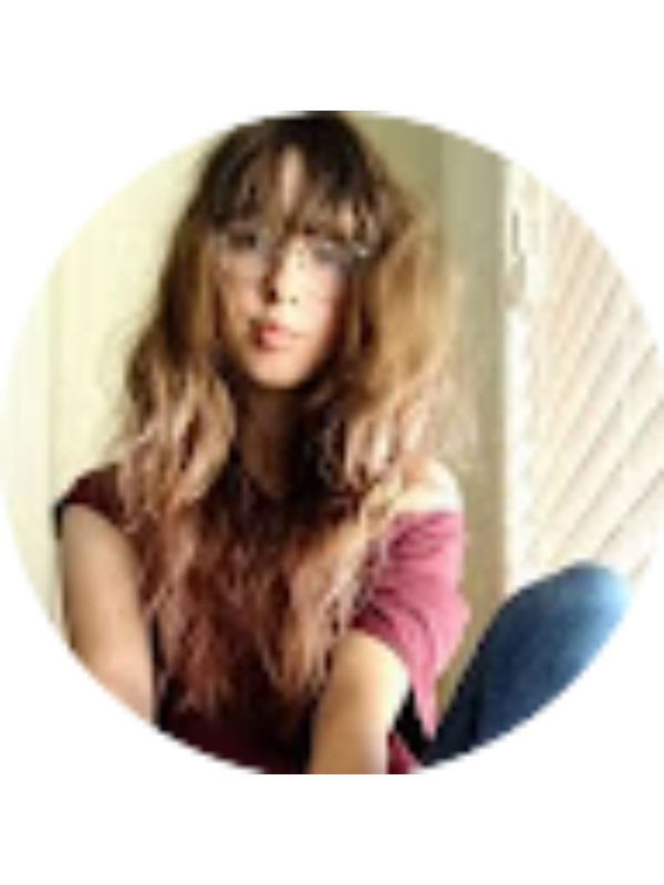 Photo of Caitlin Henderson