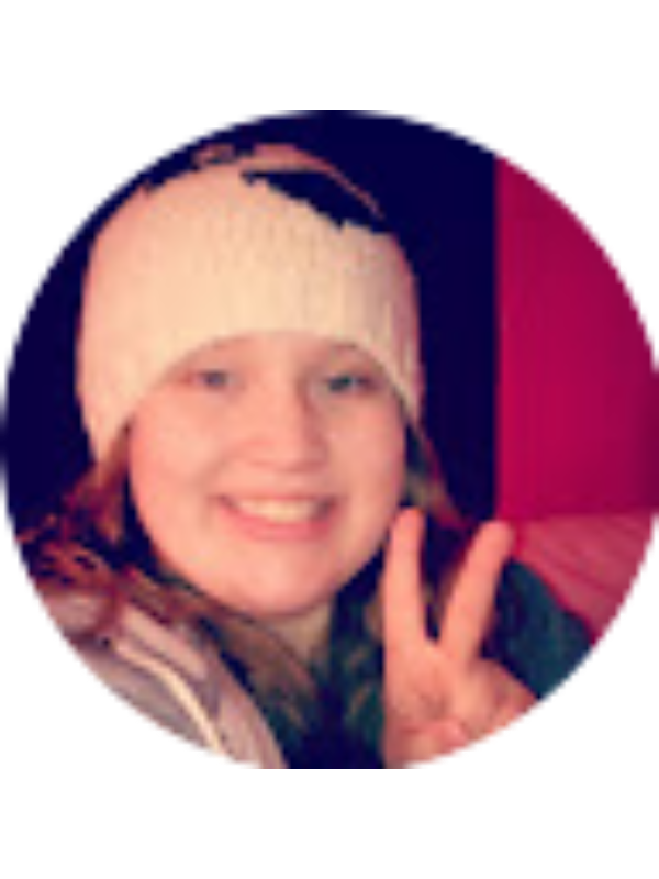 Photo of Tara Larsen