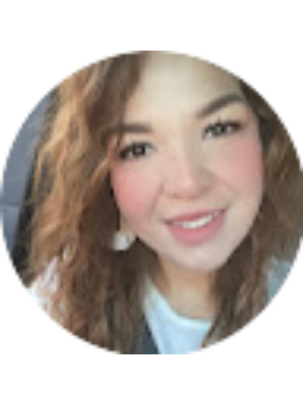 Photo of Valerie Flores