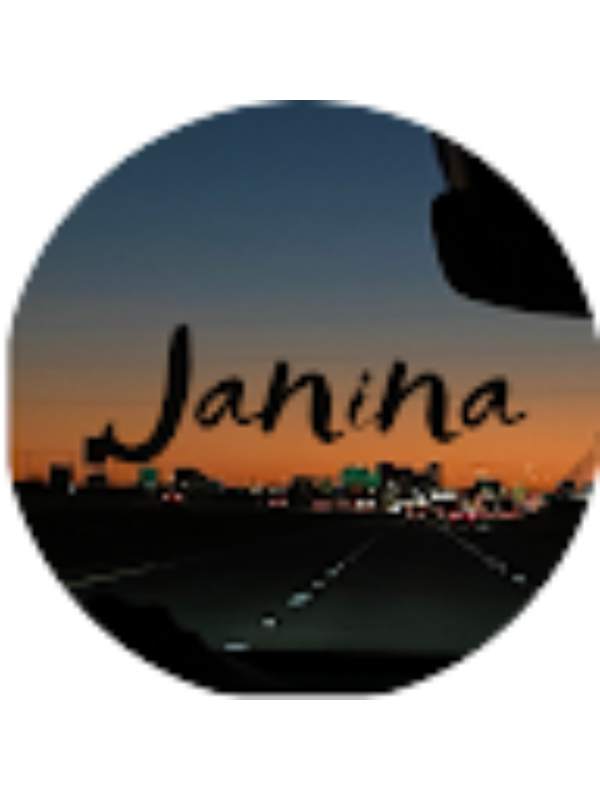 Photo of Janina Thomas