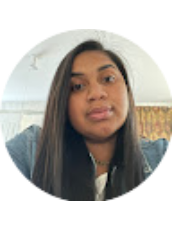 Photo of Clarisa Hernandez