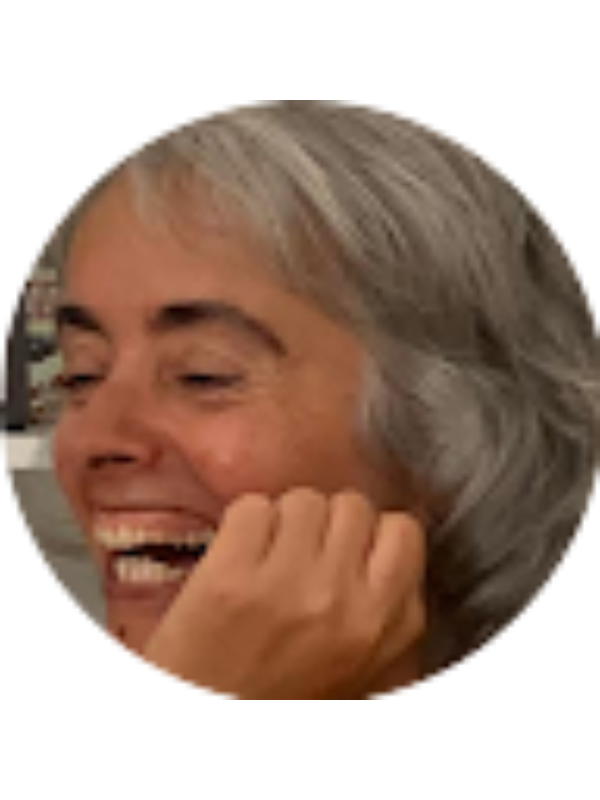 Photo of Manuela Silva