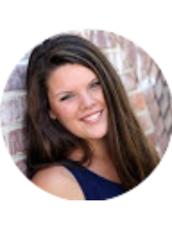 Photo of Savanna Thompson