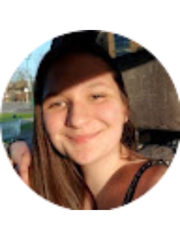 Photo of Natalie Bye