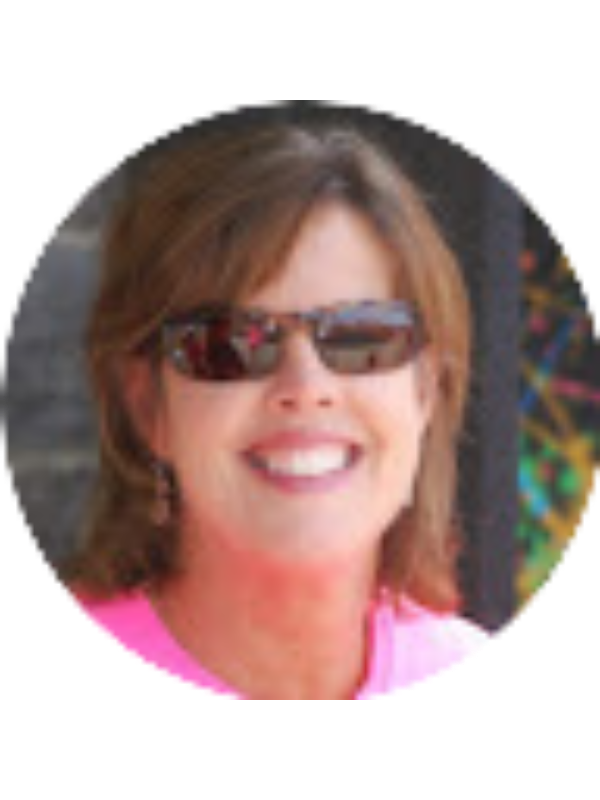 Photo of Lisa Hallman