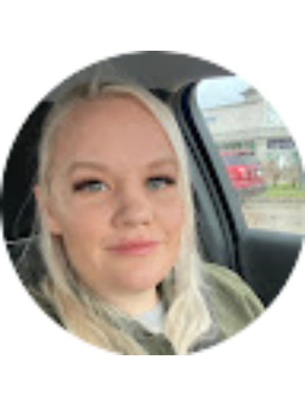 Photo of Debborah Tang