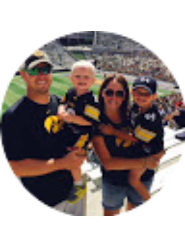 Photo of Kari Mueller