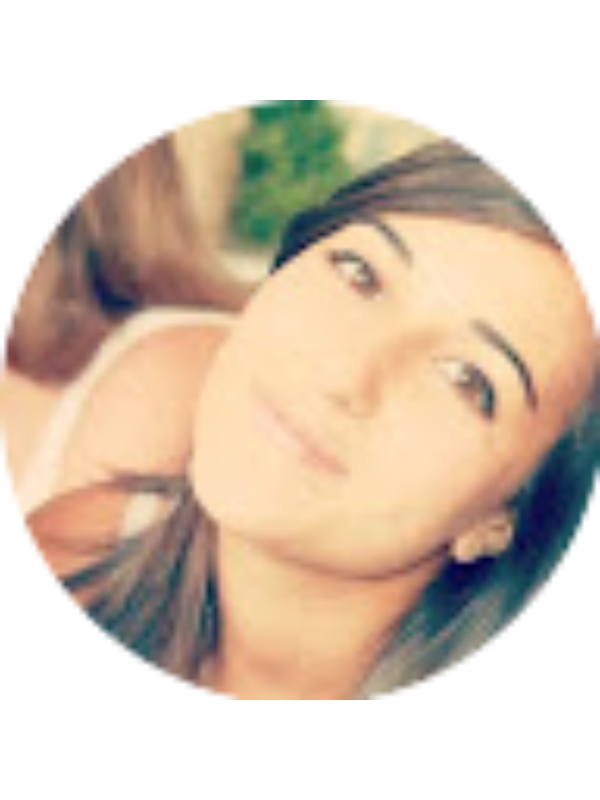 Photo of Laura Durzu