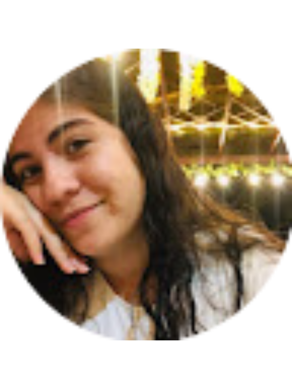 Photo of Adriana Hernandez