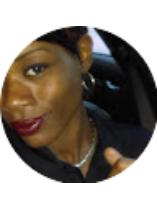 Photo of Carrie Williams