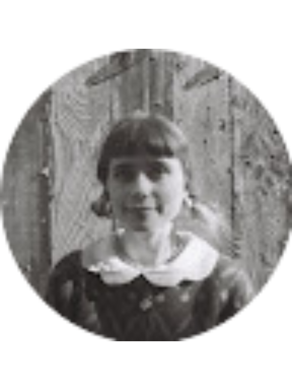 Photo of Hannah Robinson