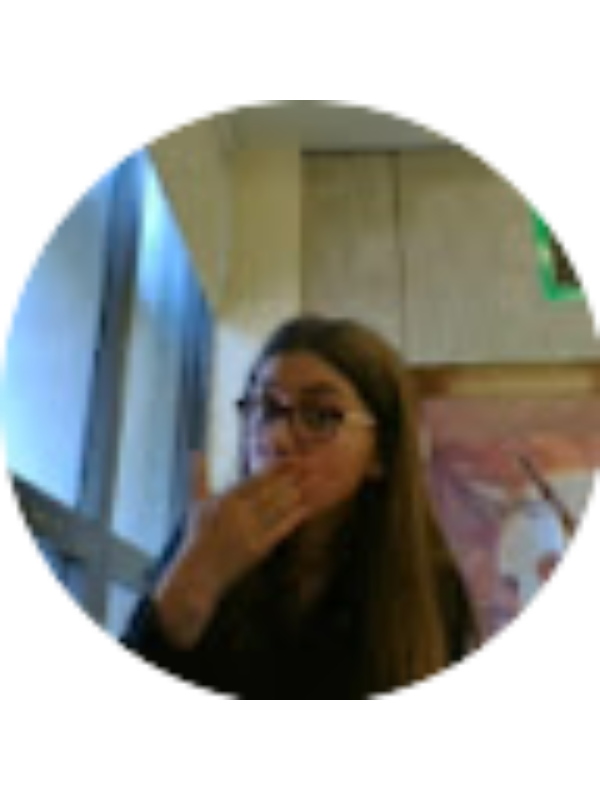 Photo of Chloe Elder