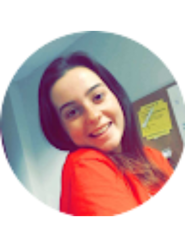 Photo of Lindsey Stogner