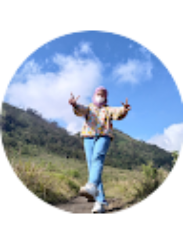 Photo of Silvia Noviyanti