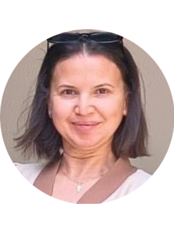Photo of Raluca Moghilas