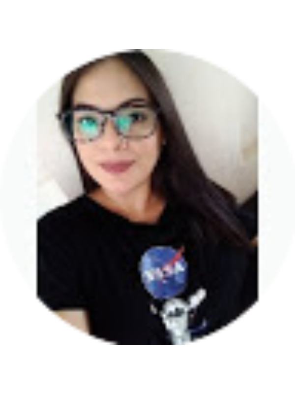 Photo of Jennifer Toledo