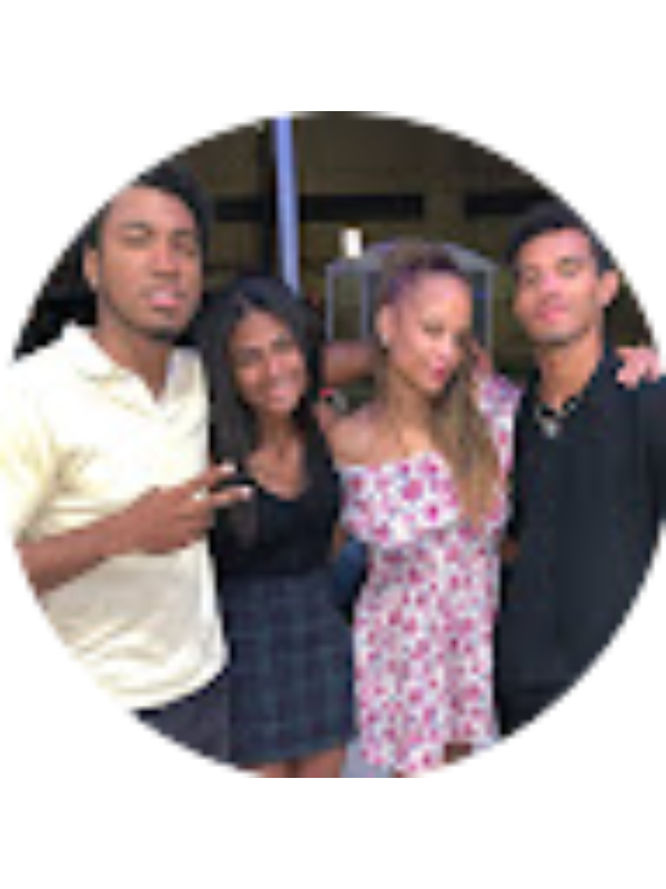 Photo of Mionna White