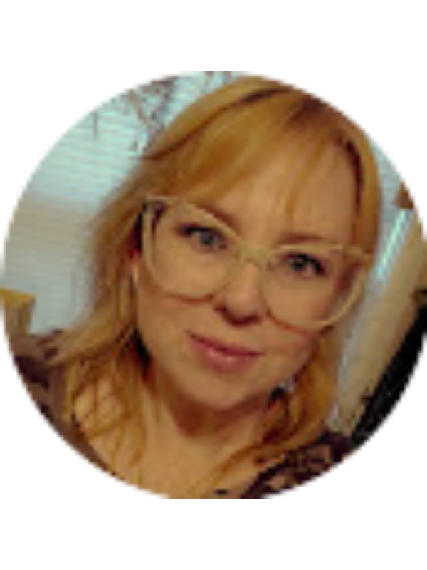 Photo of Liz Nawrot