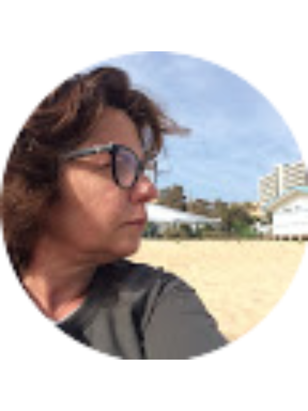 Photo of Clarisse Teixeira