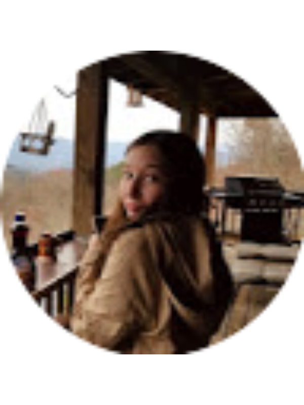 Photo of Naomi Thomas