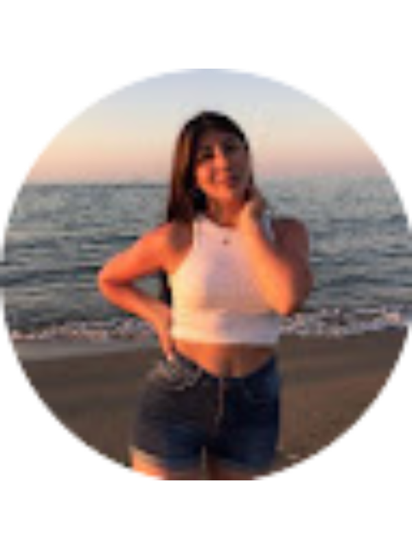 Photo of &Ouml;zge D&uuml;lger