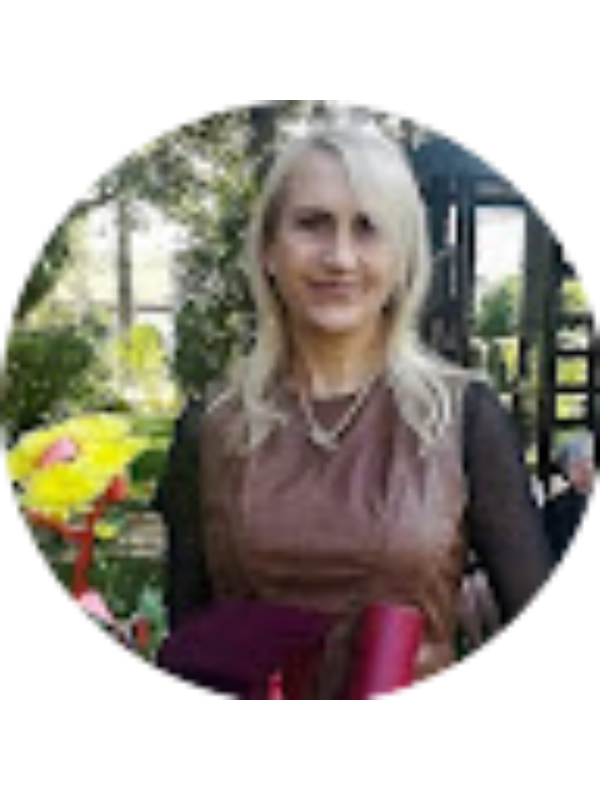 Photo of Larisa Mitovski