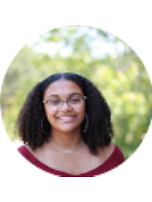 Photo of Chloe Woods