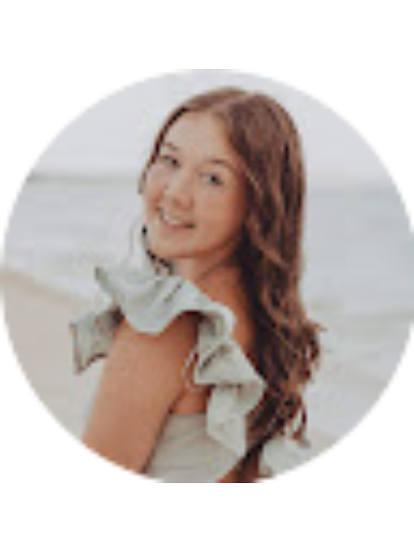 Photo of Annika Rose