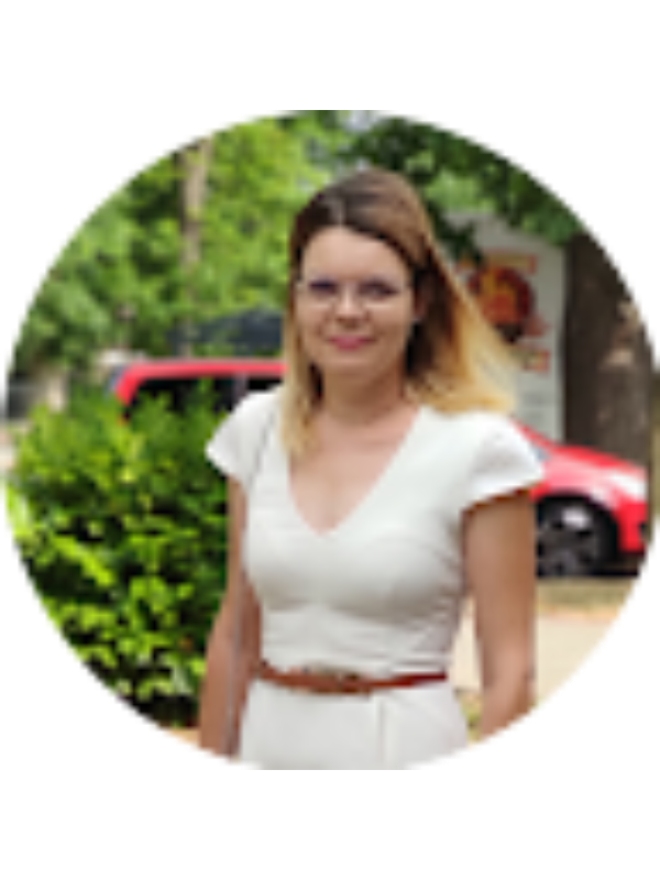 Photo of Annamaria Szoke