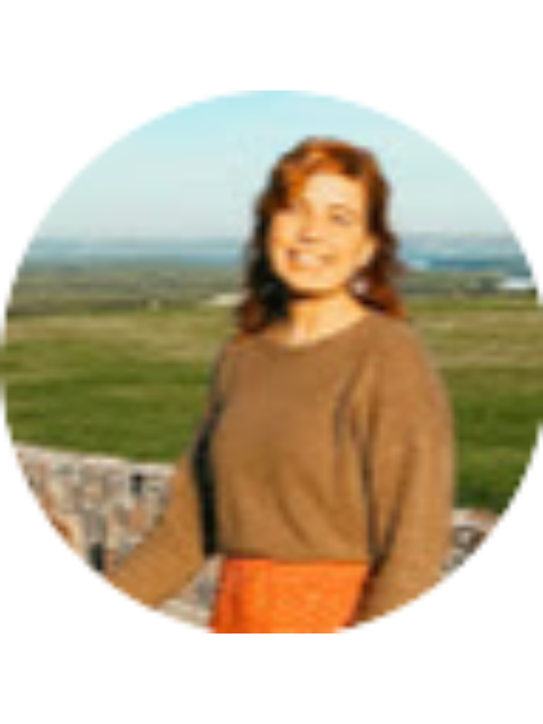 Photo of Hannah Carr